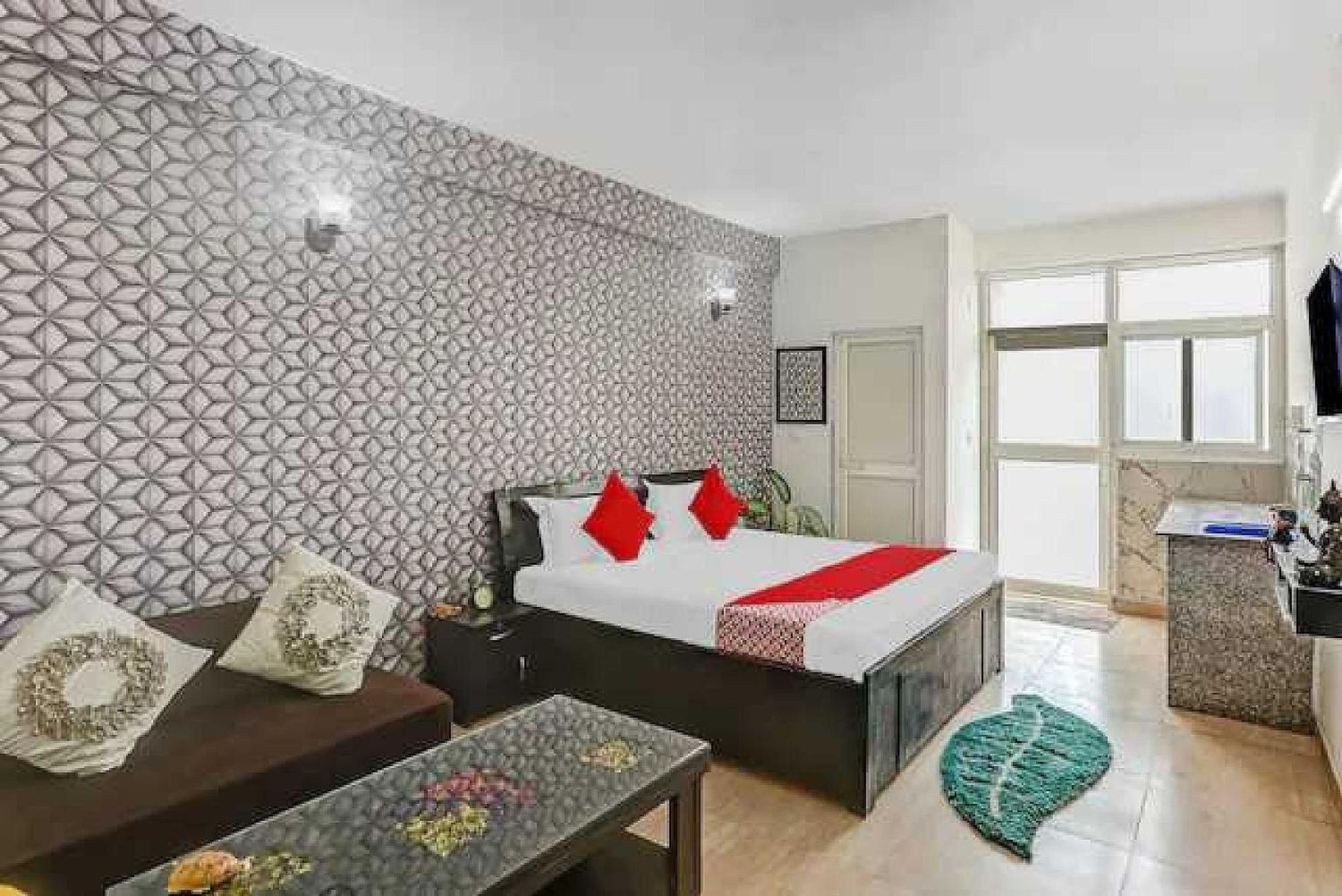 Hotel O Krishna Orchid Near Noida Sector 81 Metro Station المظهر الخارجي الصورة