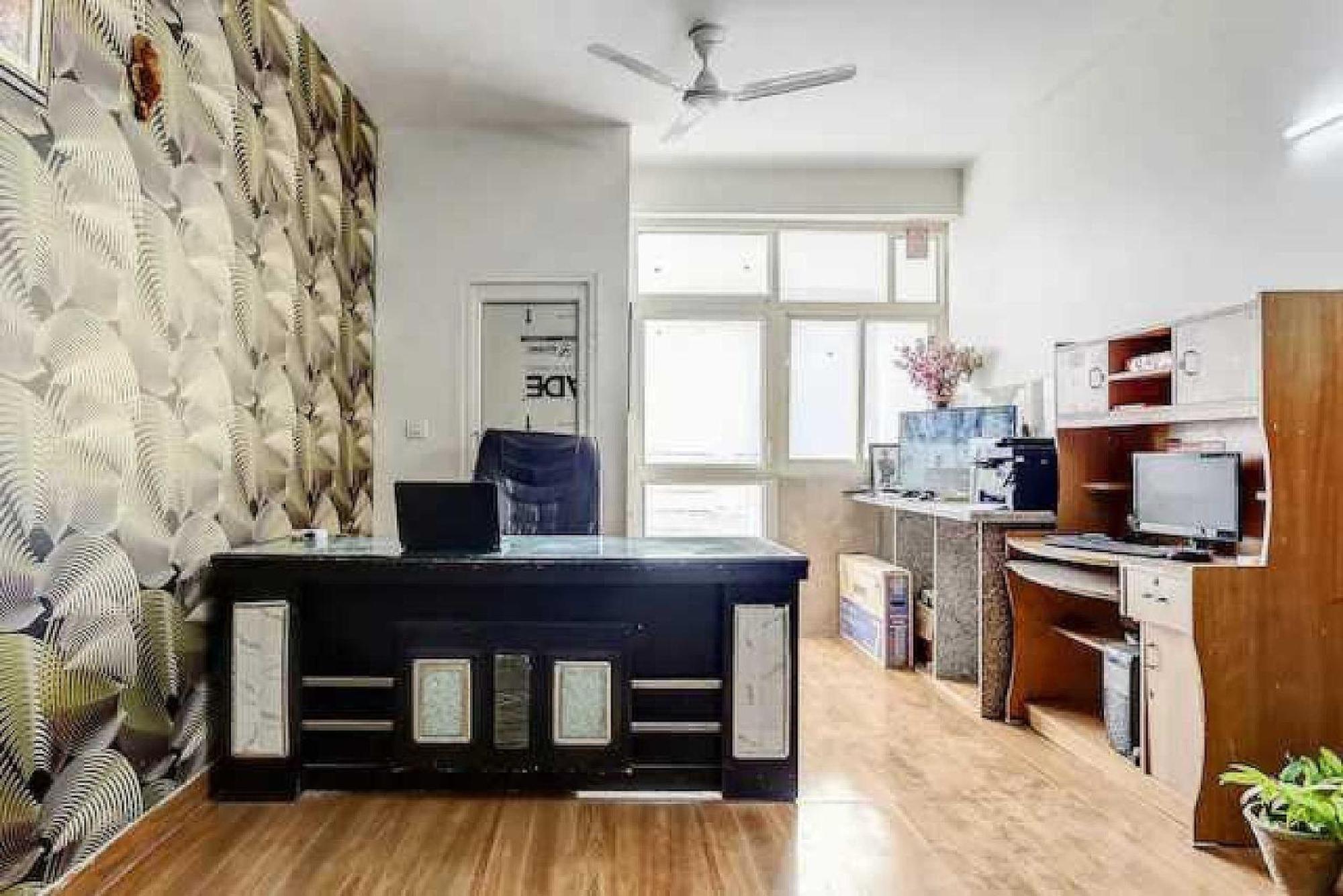 Hotel O Krishna Orchid Near Noida Sector 81 Metro Station المظهر الخارجي الصورة